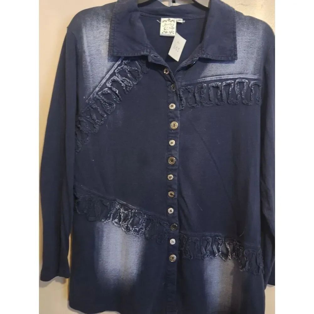 U53 Parsley & Sage Navy Button-Front Shirt Textured Fringe Detail Subtle Fading